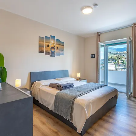 Apartment The Secret Garden - Jacuzzi Privata E Relax A