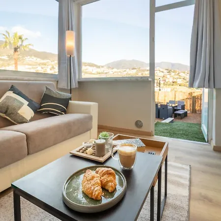 The Secret Garden - Jacuzzi Privata E Relax A Apartment *